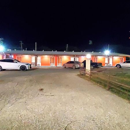 Holiday Host Motel & Rv Park Sonora Dış mekan fotoğraf